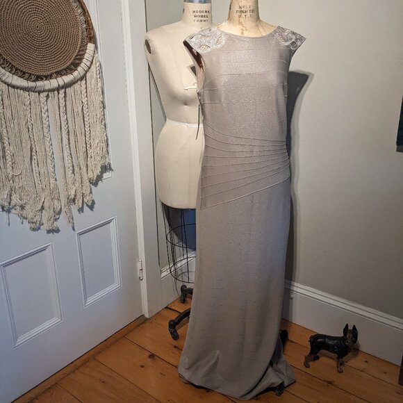 NWT Kay Unger 12 Bandage Stretch Lace Back Long Dress Mother Bride Formal Beige - Picture 2 of 8